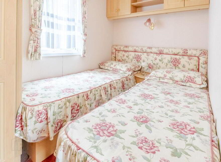 Derreen Belgarrow, Foxford