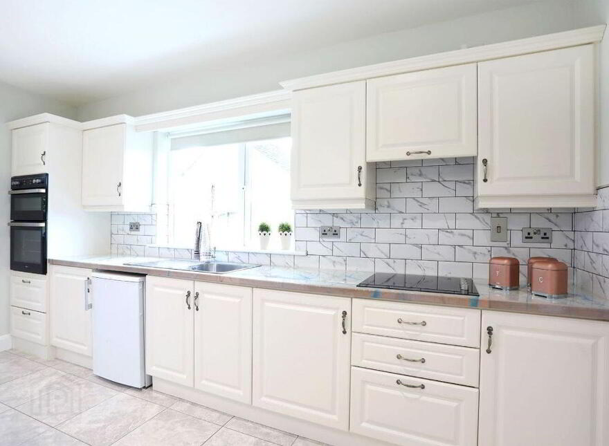 Belgarrow, Foxford, F26PX95