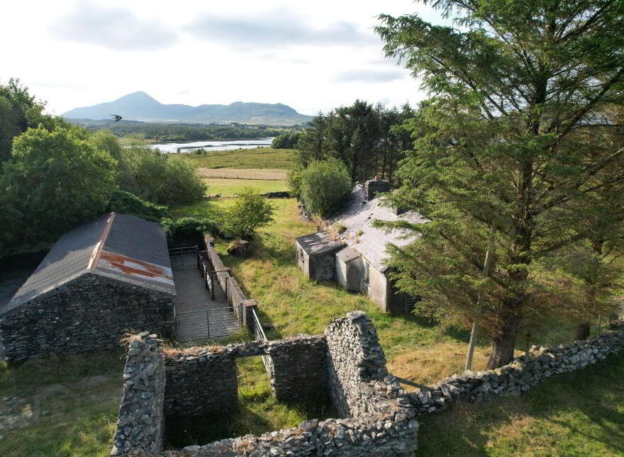 Carramore, Liscarney, Westport