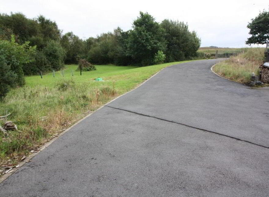 Derrycontoort East, Newport, Newport, F28PW50