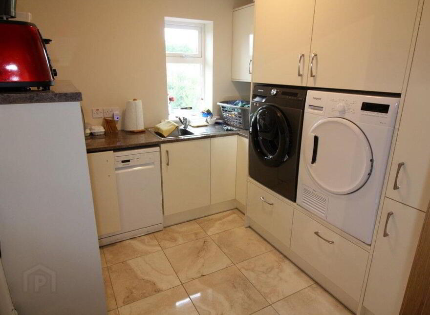 Derrycontoort East, Newport, Newport, F28PW50