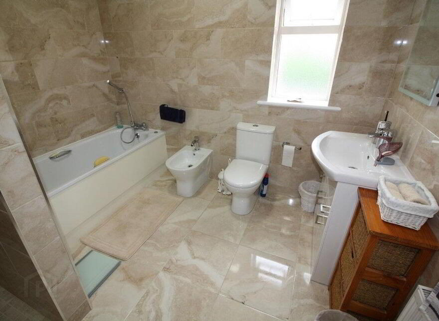 Derrycontoort East, Newport, Newport, F28PW50