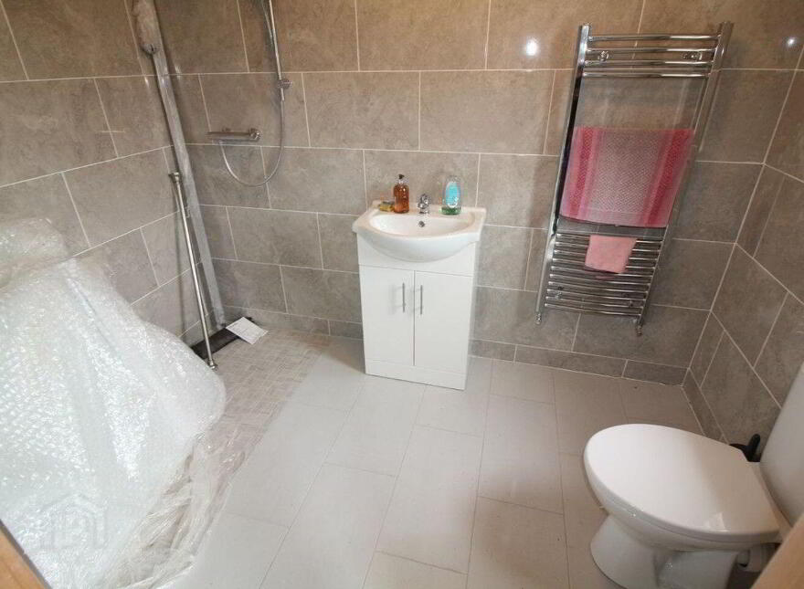 Derrycontoort East, Newport, Newport, F28PW50