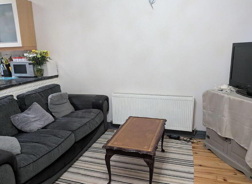 16 Abbey Street, Roscommon Town, F42X450