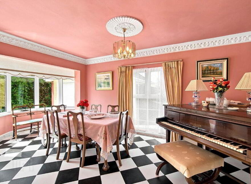 The Willows, Daars, Sallins, W91F5Y4