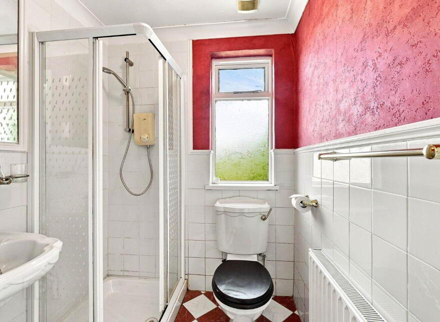 The Willows, Daars, Sallins, W91F5Y4