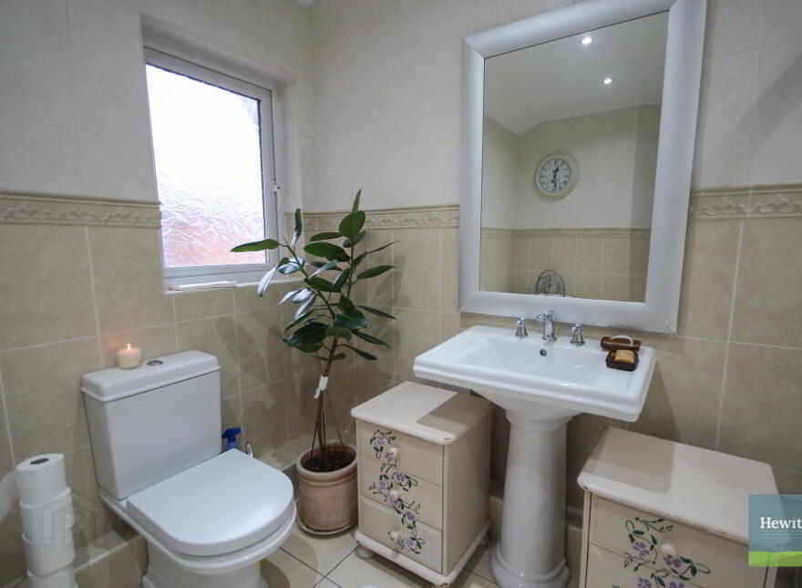 8 Frenchpark Street, Belfast, BT12 6NX
