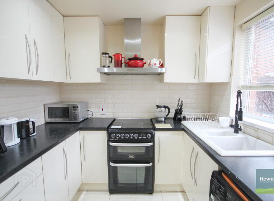 8 Frenchpark Street, Belfast, BT12 6NX