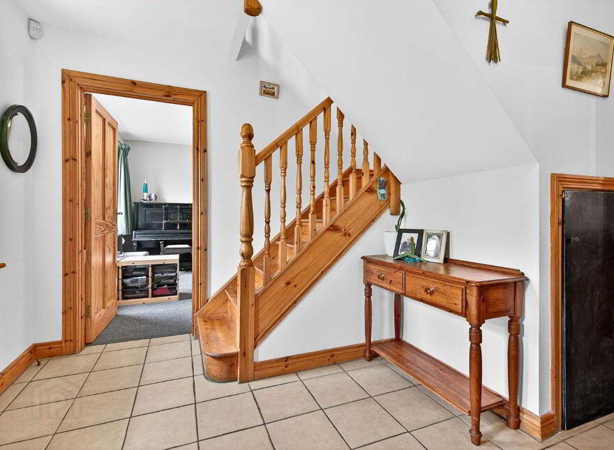 7 Millbank Glen, Dromahair, F91V6V3
