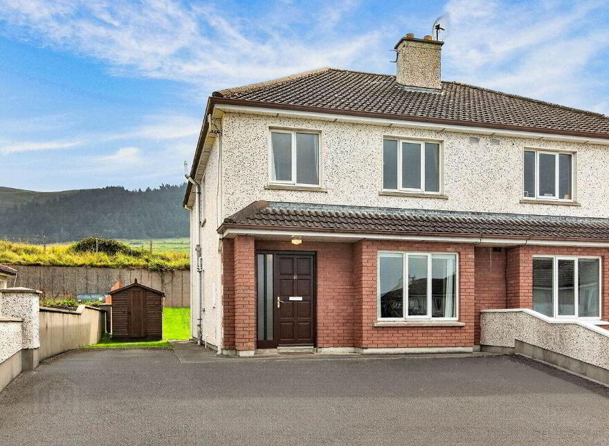 18 The Plains, Strandhill, F91A0V6