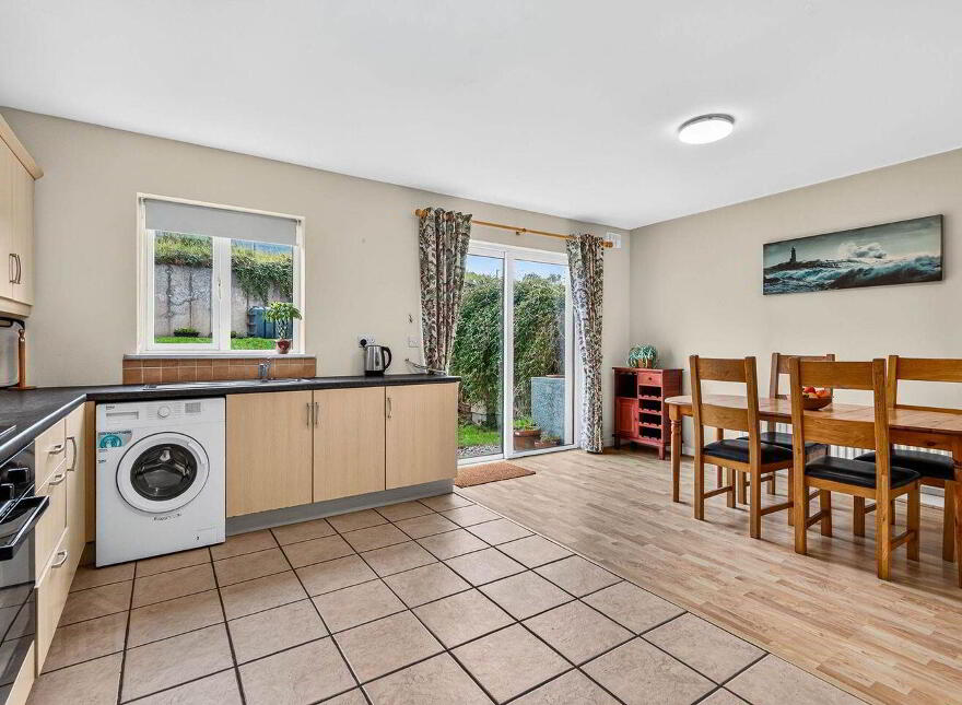 18 The Plains, Strandhill, F91A0V6