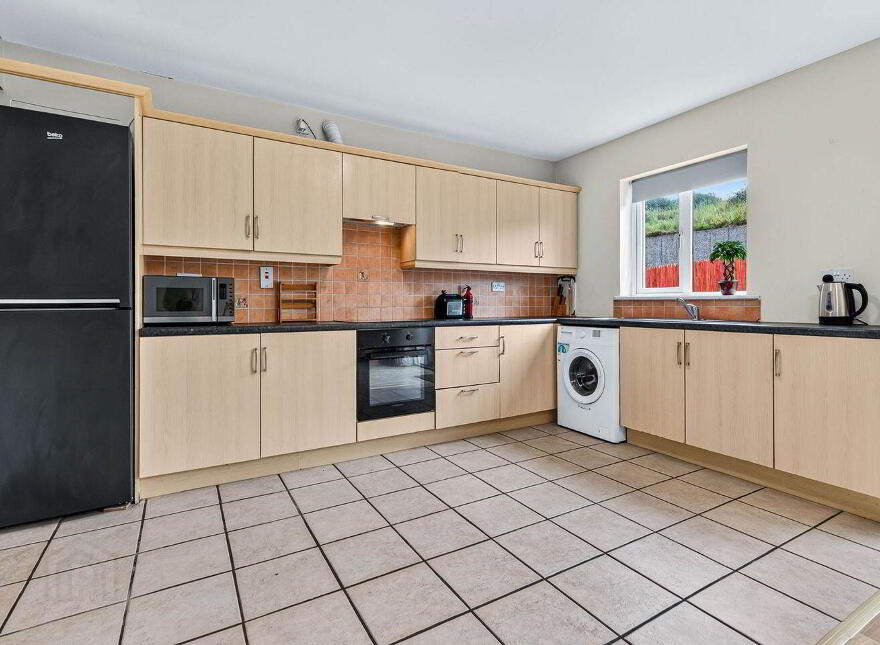 18 The Plains, Strandhill, F91A0V6