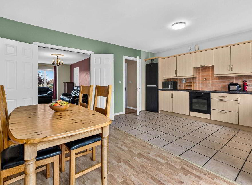 18 The Plains, Strandhill, F91A0V6