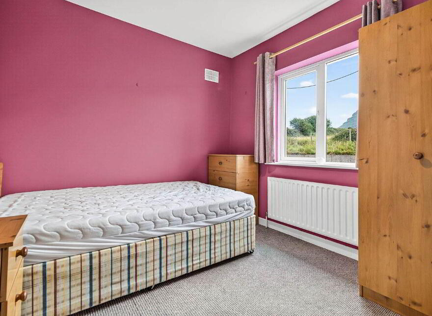 18 The Plains, Strandhill, F91A0V6