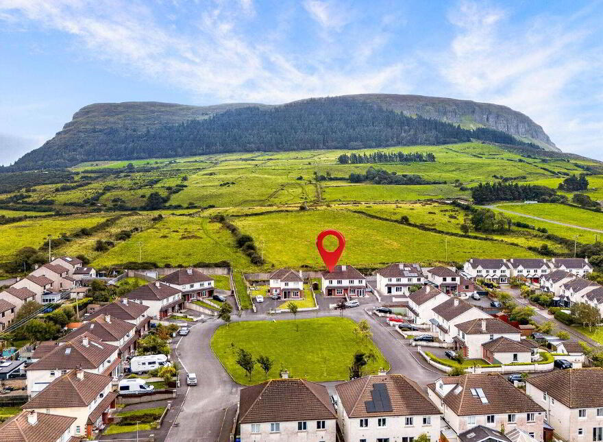 18 The Plains, Strandhill, F91A0V6