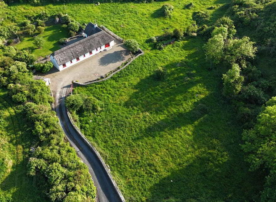 Rose Cottage, Oughtdarra, Lisdoonvarna, V95K6C5