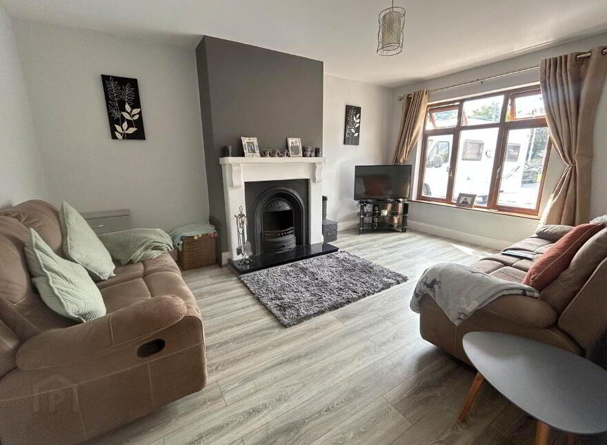 8 Inchicronan, Crusheen, V95N406