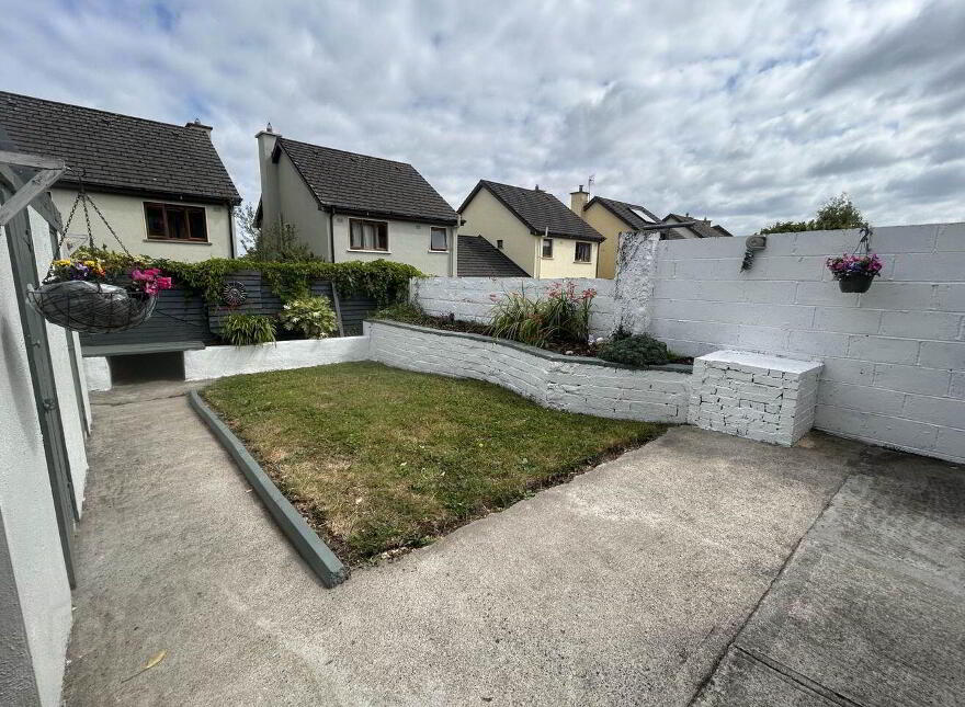 8 Inchicronan, Crusheen, V95N406
