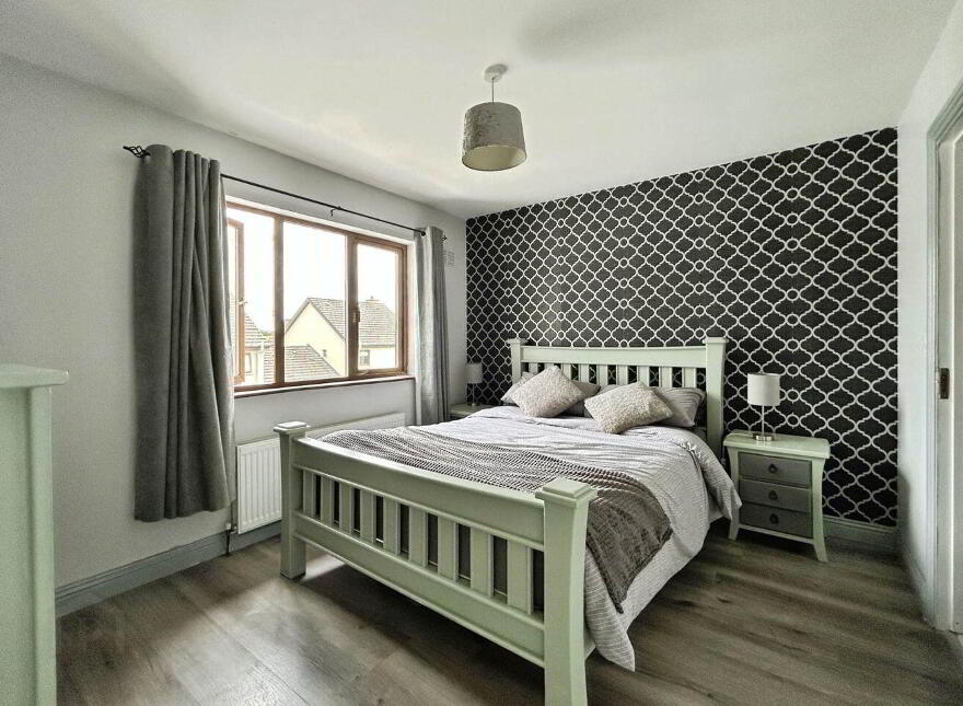 8 Inchicronan, Crusheen, V95N406