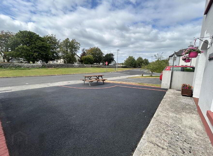 8 Inchicronan, Crusheen, V95N406