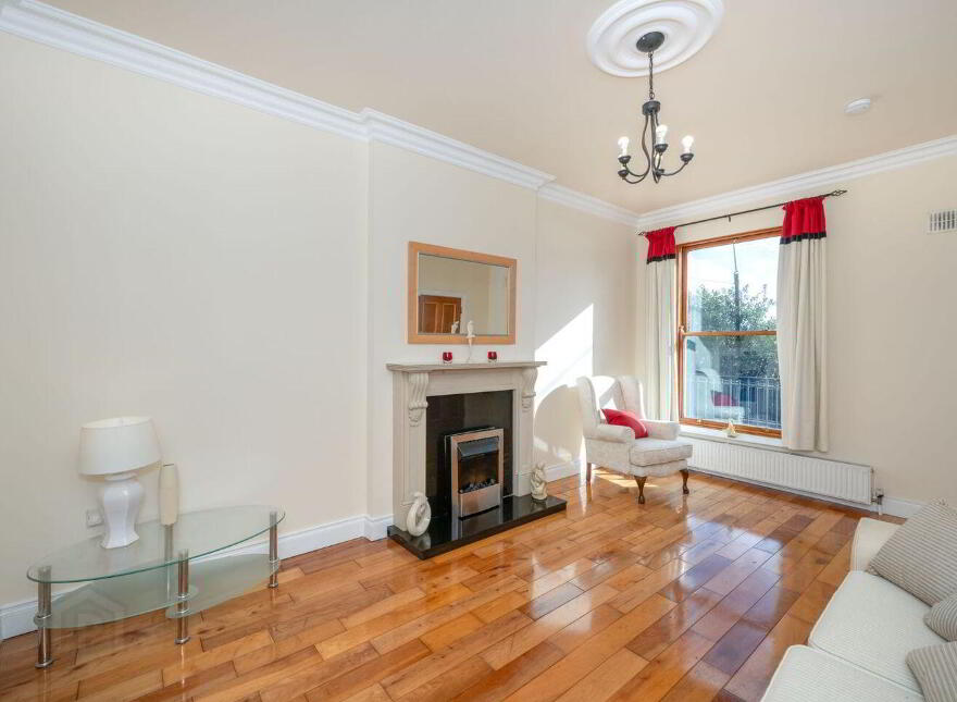2 The Villas, Glenbrook, T12F97E