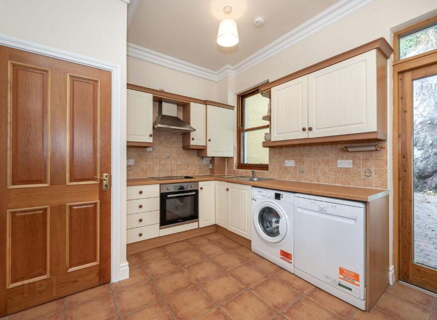 2 The Villas, Glenbrook, T12F97E