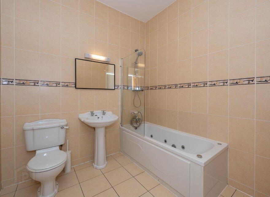 2 The Villas, Glenbrook, T12F97E