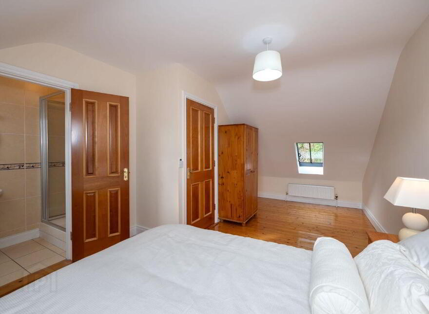 2 The Villas, Glenbrook, T12F97E