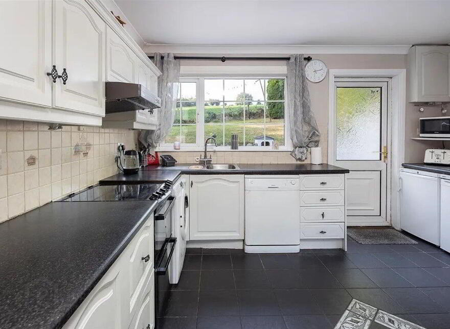Ballyspillane West, Midleton, Dungourney, P25FN82