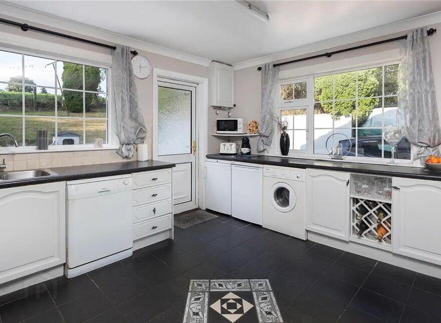 Ballyspillane West, Midleton, Dungourney, P25FN82