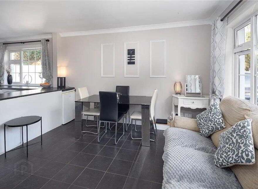 Ballyspillane West, Midleton, Dungourney, P25FN82