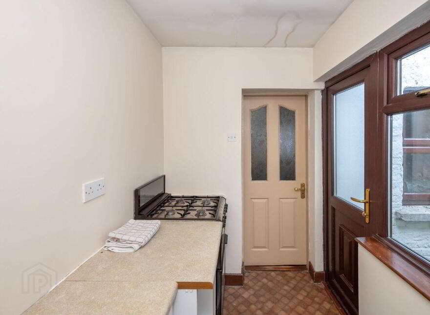 20 Hibernian Buildings, Albert Road, Blackrock, T12D9EA