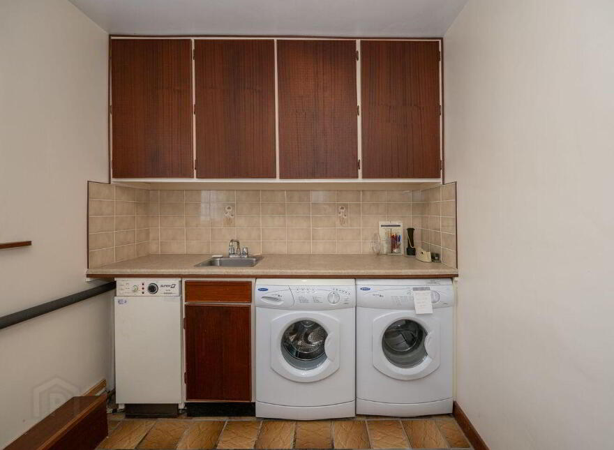 Rathmore, Baltimore, Trafrask, P81EP38