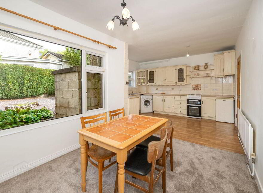 4 Summerstown Avenue, Glasheen, T12E7K3