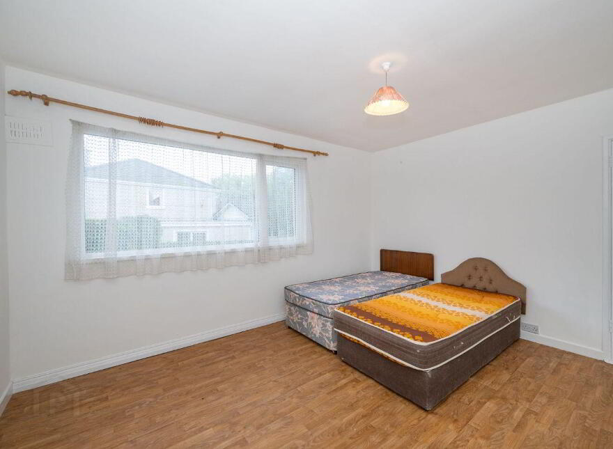 4 Summerstown Avenue, Glasheen, T12E7K3
