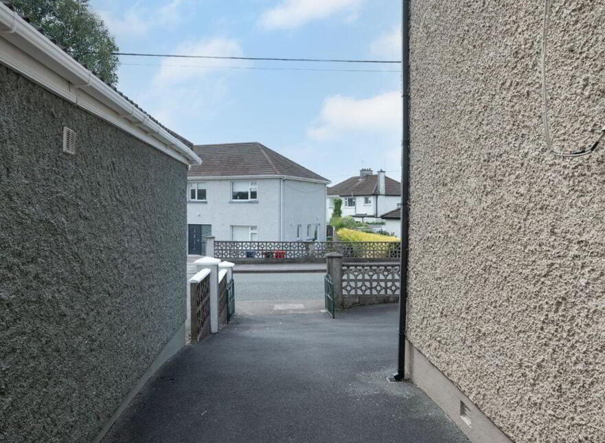 4 Summerstown Avenue, Glasheen, T12E7K3
