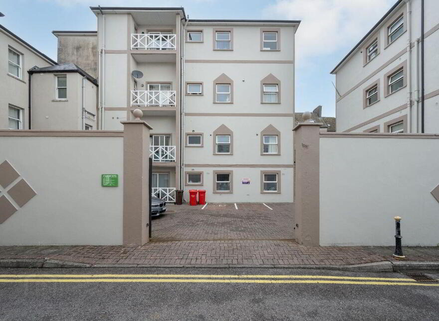 Apartment 6 Block C Grenville Court, Cork City Centre, T12RX51 photo