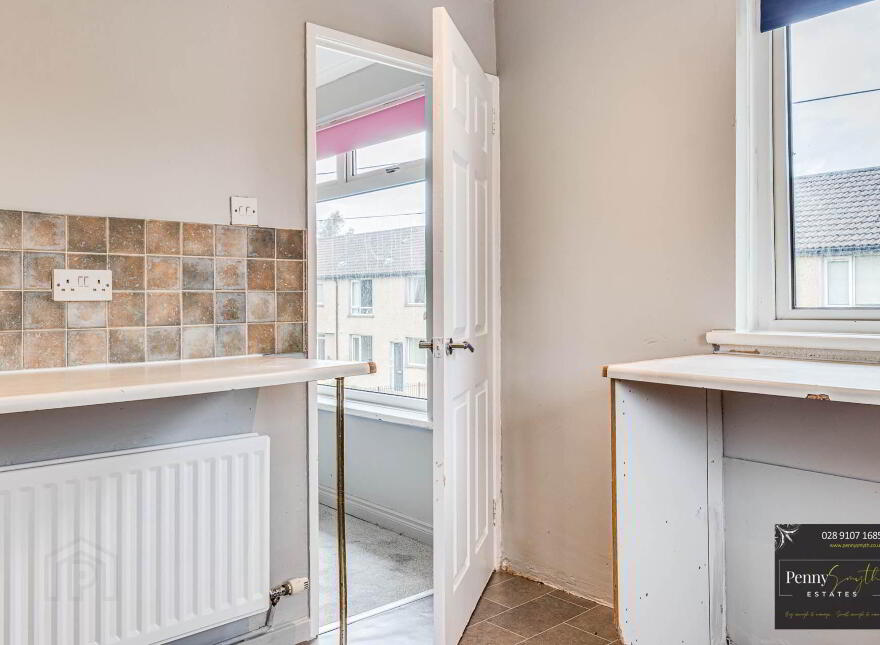 24f Ardgheean Gardens, Bangor, BT19 1SW