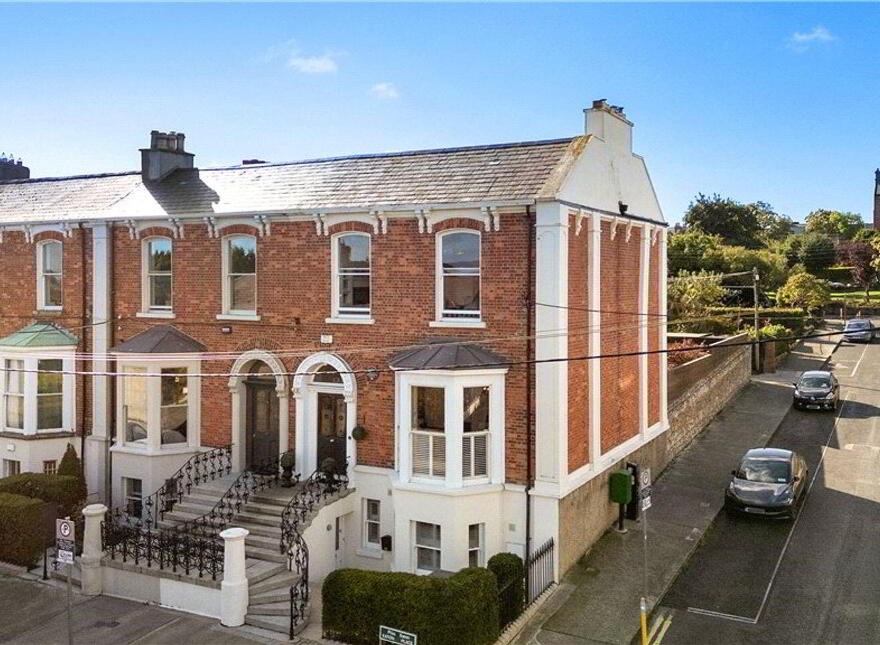 1 Eaton Place, Monkstown, A94D893