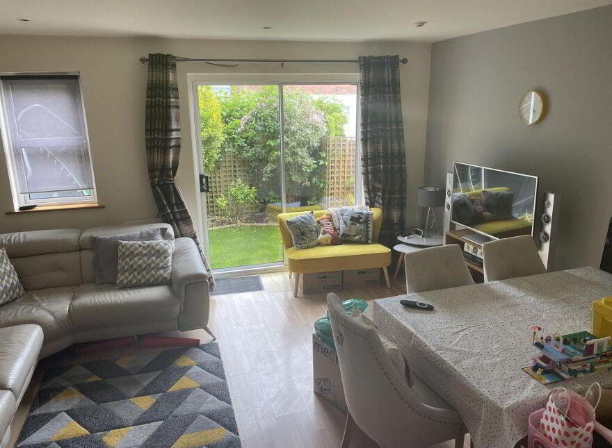 8 Ardenlee Rise, Belfast, BT6 8QD