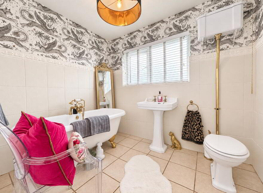 12 Red Fort Park, Carrickfergus, BT38 9EW