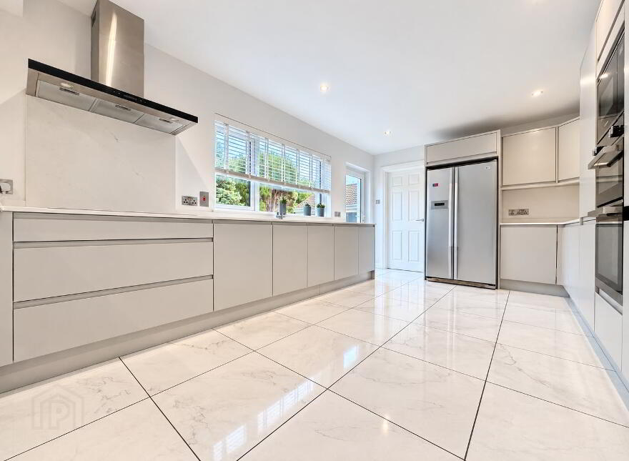 12 Red Fort Park, Carrickfergus, BT38 9EW