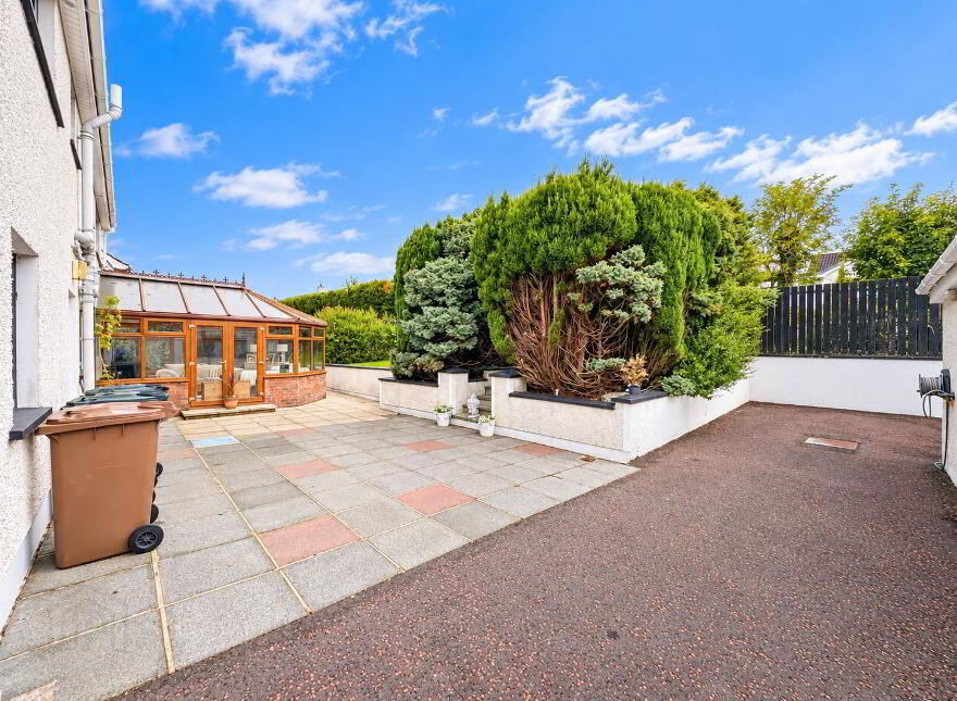 12 Red Fort Park, Carrickfergus, BT38 9EW