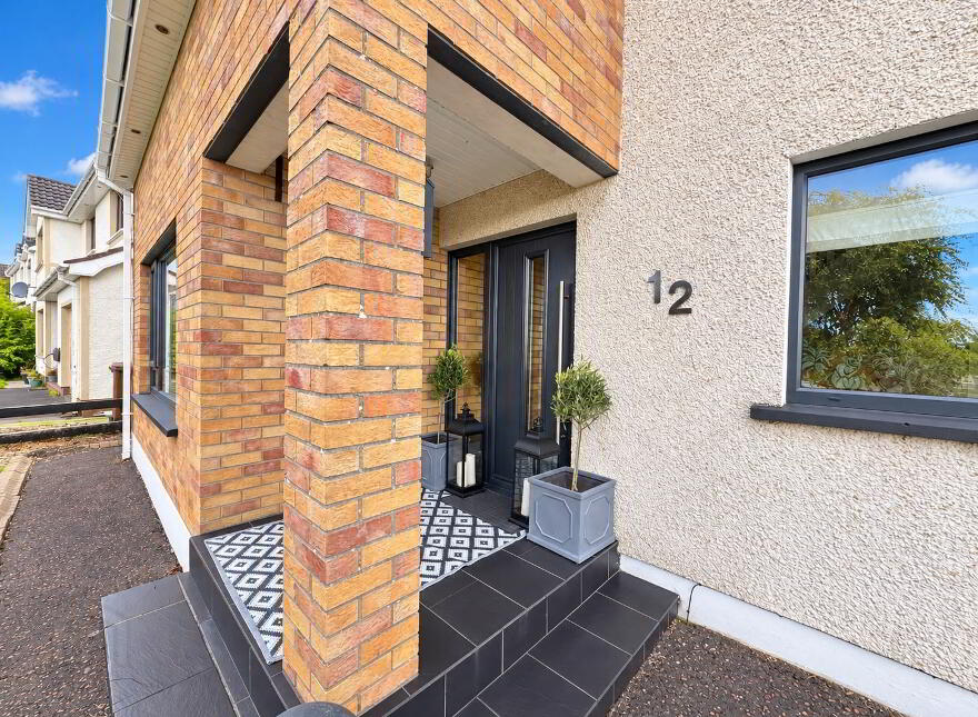 12 Red Fort Park, Carrickfergus, BT38 9EW