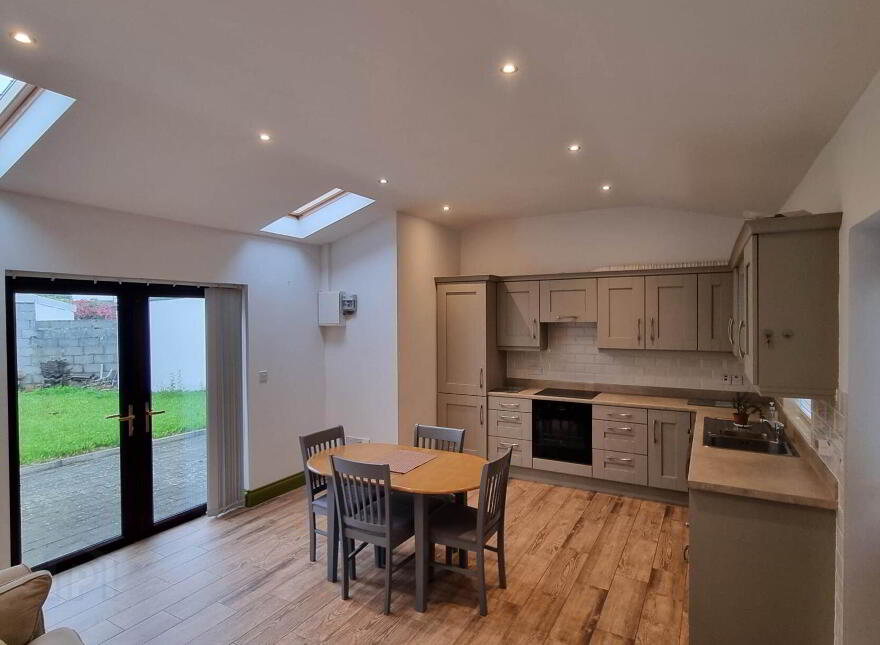 43 Belmont Apt, Dublin Road, Renmore, Galway City, H91Y36E