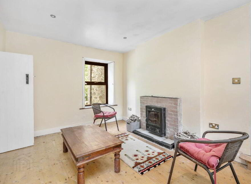 The Old School House, Ballycumber South, Tinahely, Tinahely, Y14XE02