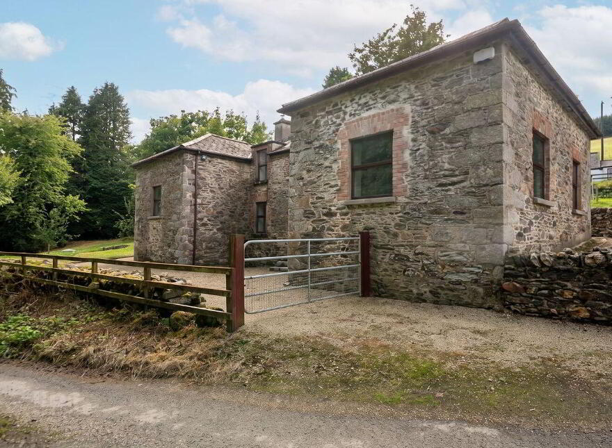 The Old School House, Ballycumber South, Tinahely, Tinahely, Y14XE02