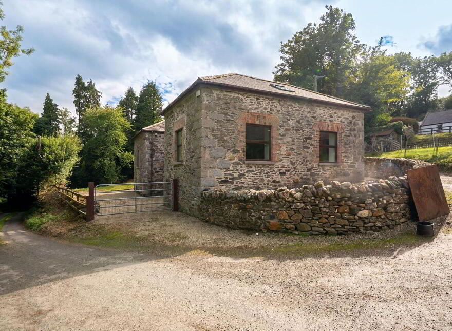 The Old School House, Ballycumber South, Tinahely, Tinahely, Y14XE02