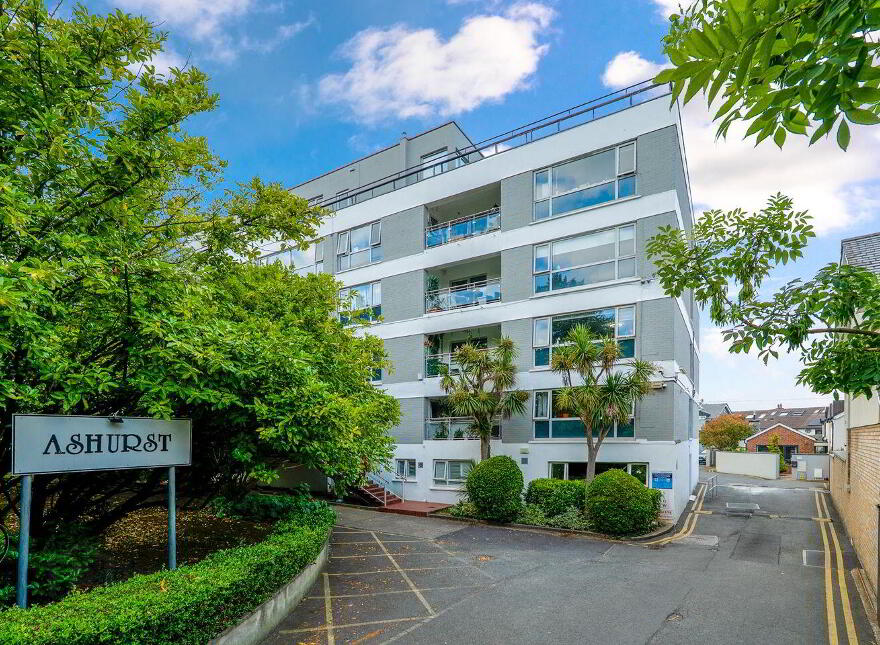 Apartment 45 Ashurst, Mount Merrion Avenue, Blackrock, Blackrock, A94H744 photo