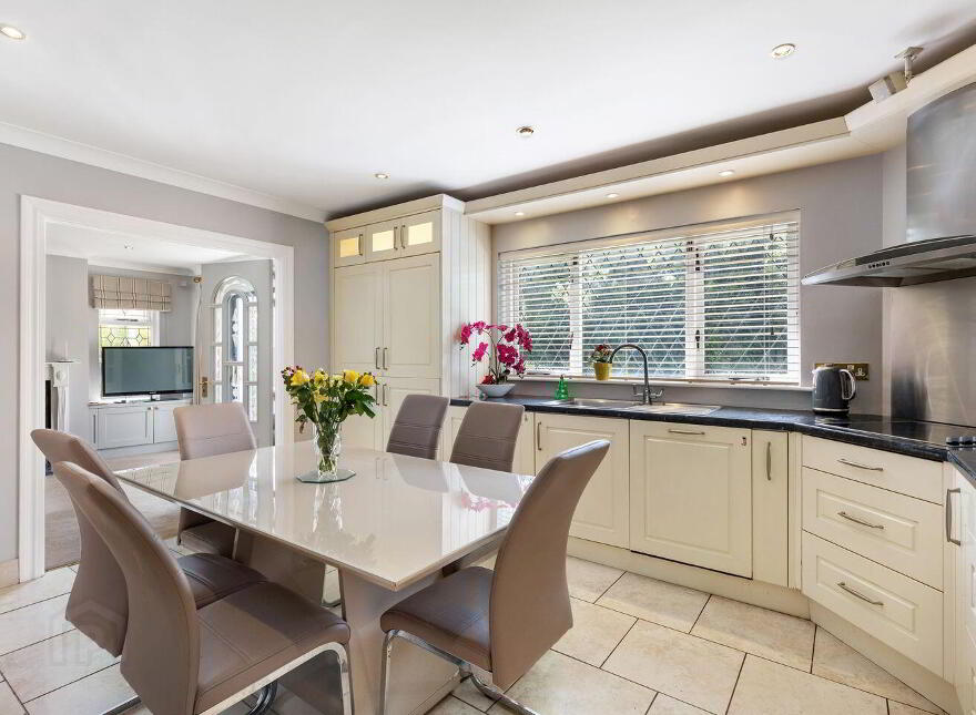 2 Carysfort Woods, Blackrock, Blackrock, A94T263